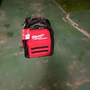 Milwaukee pack out new